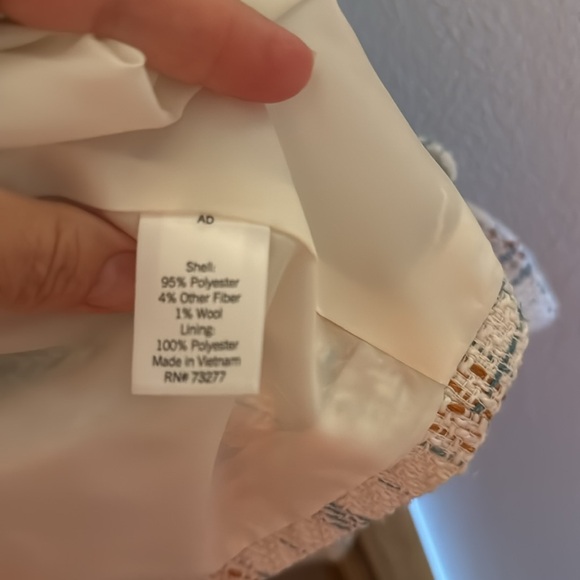 Lauren Conrad. Great blazer for fall. 24” jacket length.  NWT. - Picture 6 of 7